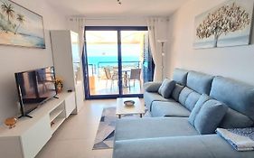 Sea View Cozy Apartment La Tanita